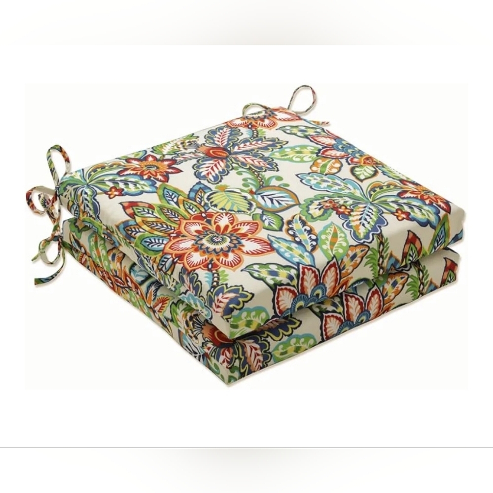 Pillow Perfect floral Pattern Indoor/outdoor Cushions 2-pack 20" Removable NEW